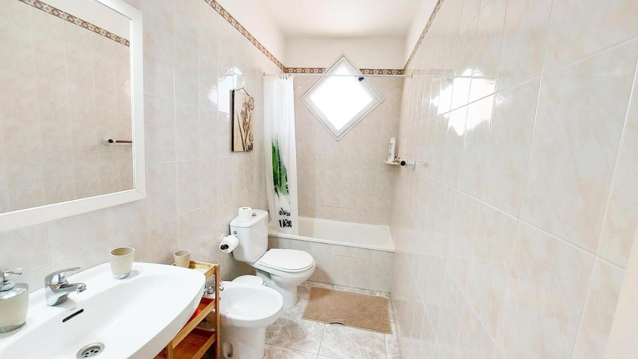 Centric 2 Bedrooms Apartment Near To The Beach - By Tenerifehints El Médano Екстериор снимка