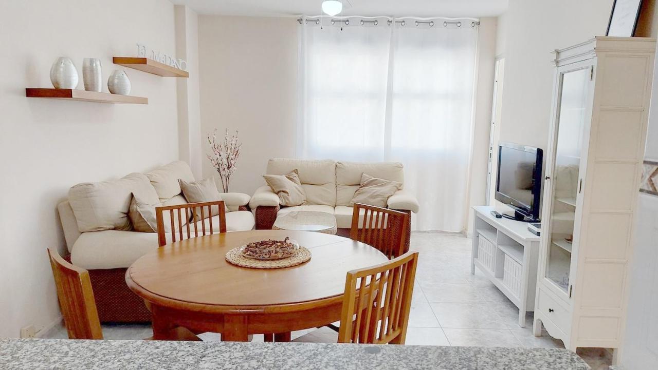 Centric 2 Bedrooms Apartment Near To The Beach - By Tenerifehints El Médano Екстериор снимка